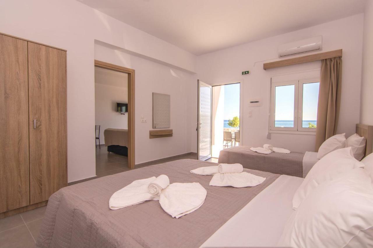 Votsalo Studios & Apartment Frangokastello エクステリア 写真